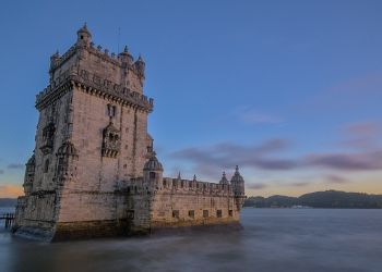 Short break to Lisbon: enjoy wine tastings, food & kayaking