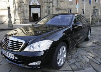 Private Driver-Chauffeur Car or Minivan Transfers and Transportation Services in Santiago de Compostela