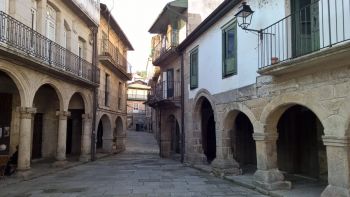 Camino do Vino Way in Ribeiro Wine Country to Santiago de Compostela